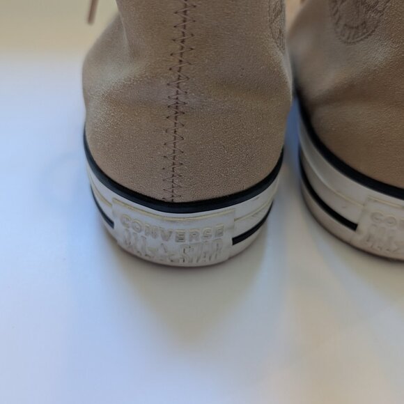 Great cond. Converse Chuck Taylor All Star Mono Suede high-tops tan Women size 7 - Picture 5 of 12